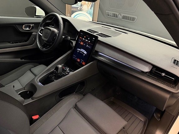 Polestar 2 25 of 30