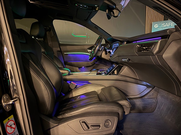 Audi e-tron 27 of 30
