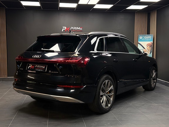 Audi e-tron 19 of 30