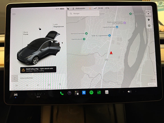 Tesla Model Y 26 of 30