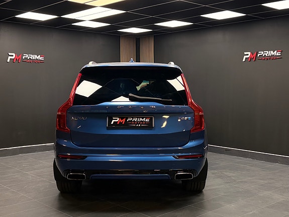 Volvo XC90 13 of 30