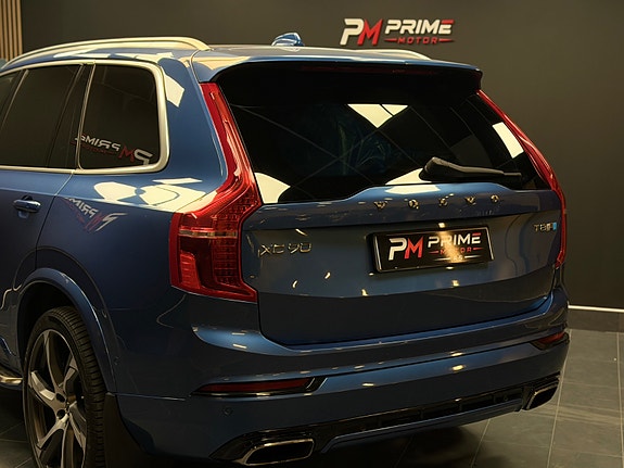 Volvo XC90 18 of 30