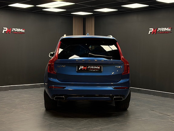 Volvo XC90 11 of 30