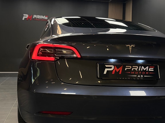 Tesla Model 3 22 of 30
