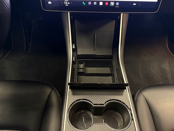 Tesla Model 3 23 of 30