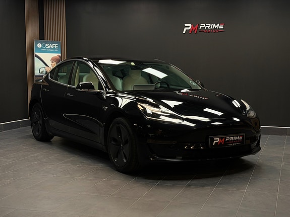 Tesla Model 3 3 of 30