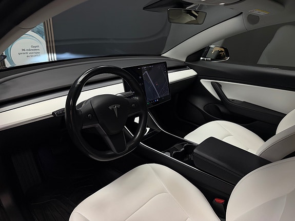 Tesla Model 3 23 of 30