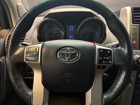 Toyota Land Cruiser 21 of 30