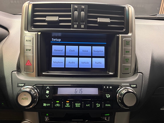 Toyota Land Cruiser 19 of 30