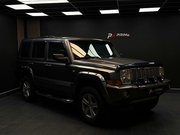 Jeep Commander 8 of 30