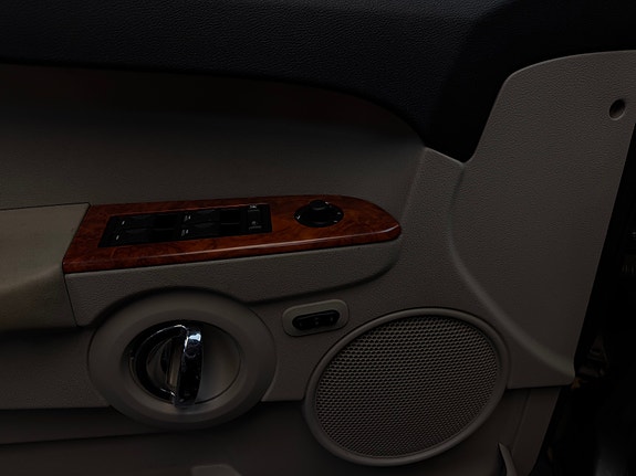 Jeep Commander 19 of 30