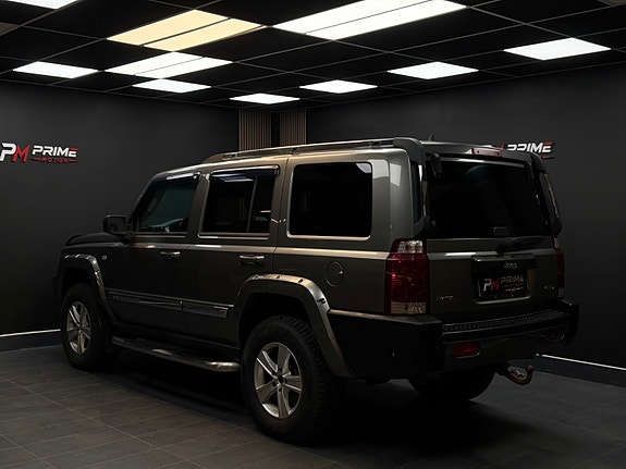Jeep Commander 3 of 30