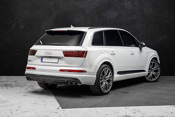 Audi SQ7 4 of 30
