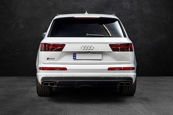 Audi SQ7 11 of 30