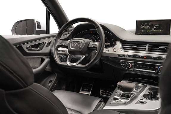 Audi SQ7 17 of 30