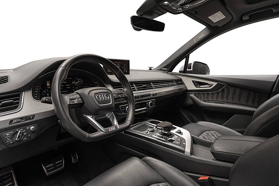 Audi SQ7 15 of 30