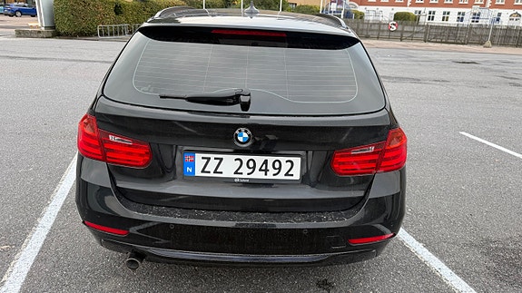 BMW 320d 9 of 19