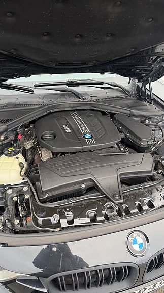 BMW 320d 15 of 19