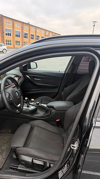 BMW 320d 11 of 19