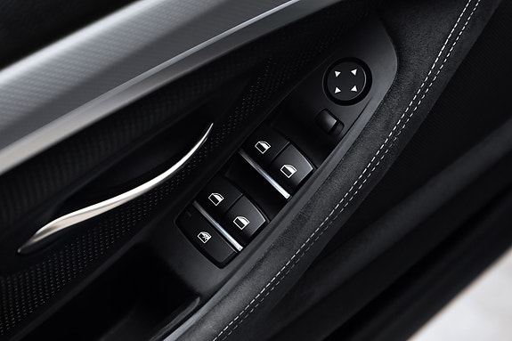 BMW 520d 15 of 19