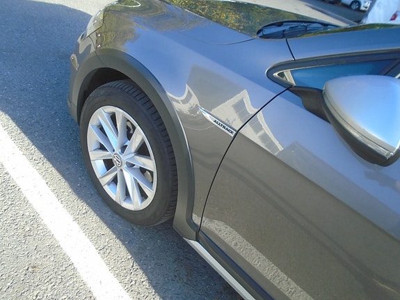 Volkswagen Golf Alltrack 11 of 30