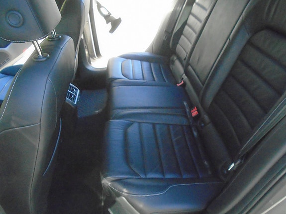 Volkswagen Golf Alltrack 17 of 30
