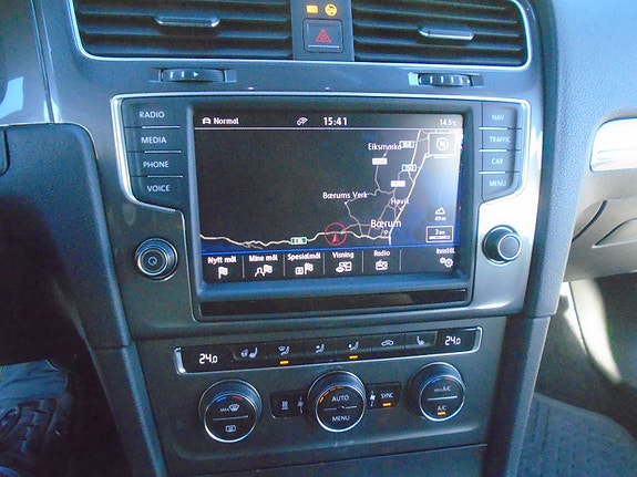 Volkswagen Golf Alltrack 22 of 30