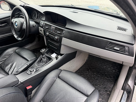 BMW 325d 12 of 20