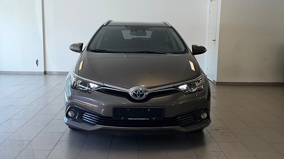 Toyota Auris 3 of 30
