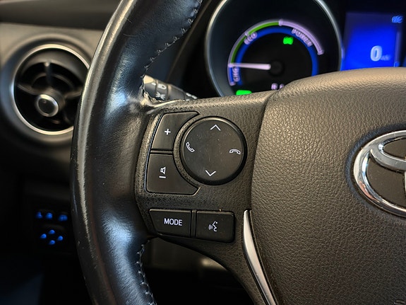Toyota Auris 29 of 30