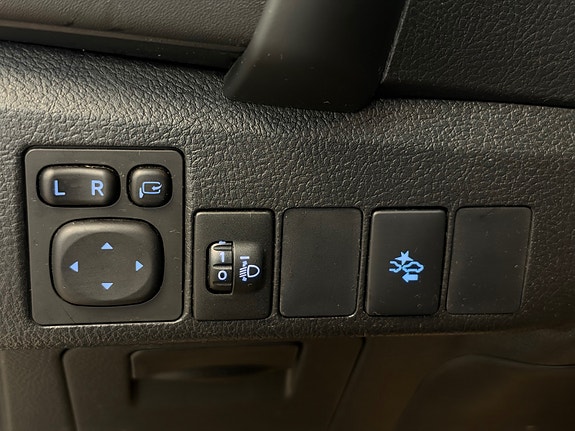 Toyota Auris 25 of 30
