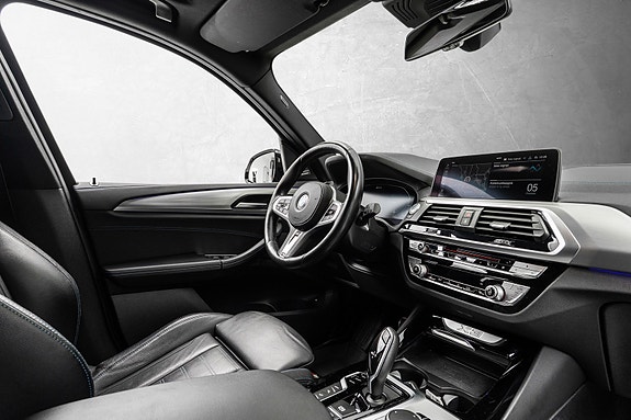 BMW X3 21 of 30