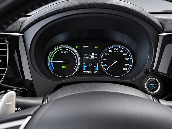 Mitsubishi Outlander 10 of 15