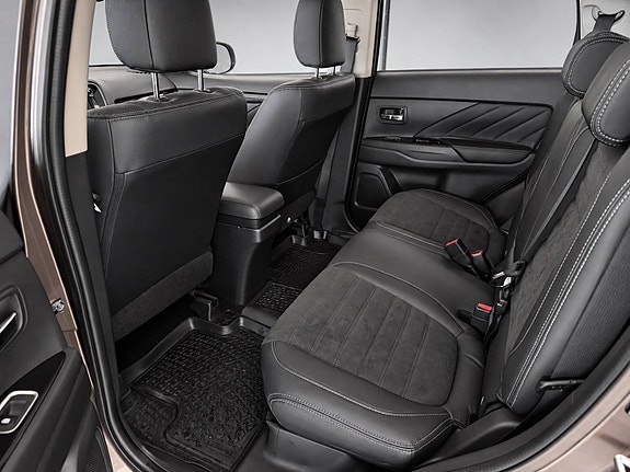 Mitsubishi Outlander 8 of 15