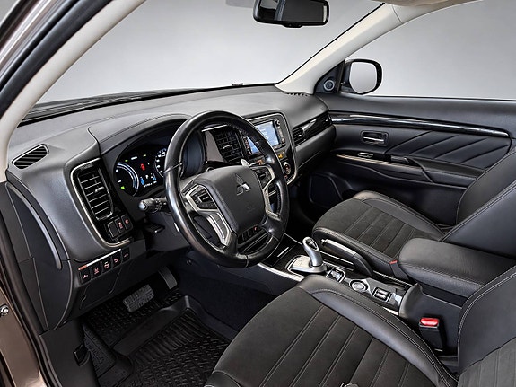 Mitsubishi Outlander 6 of 15