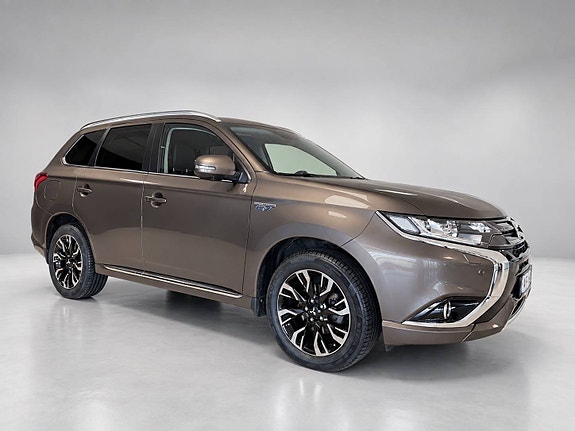 Mitsubishi Outlander 4 of 15
