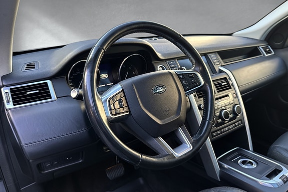 Land Rover Discovery Sport 18 of 30