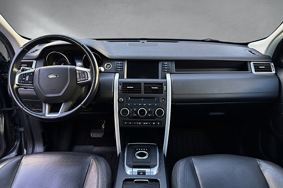 Land Rover Discovery Sport 27 of 30