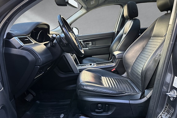 Land Rover Discovery Sport 17 of 30