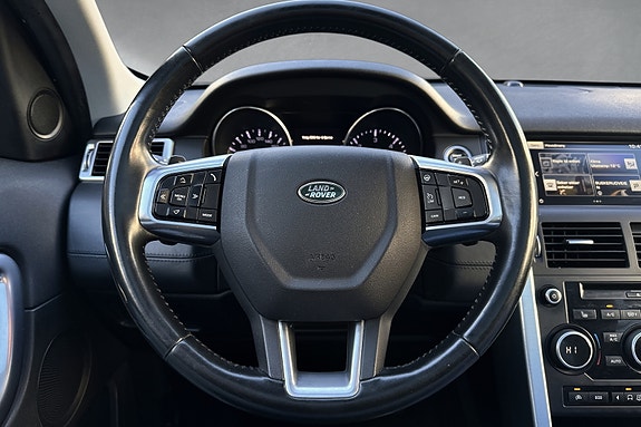 Land Rover Discovery Sport 28 of 30
