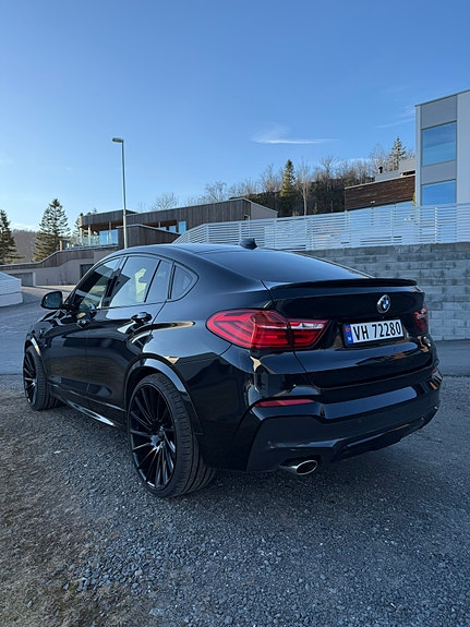 BMW X4 9 of 21