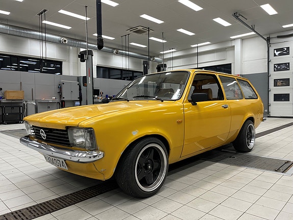 Opel Kadett 3 of 18