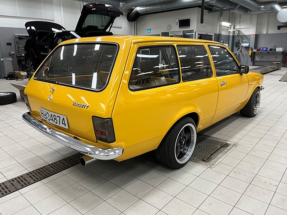 Opel Kadett 6 of 18
