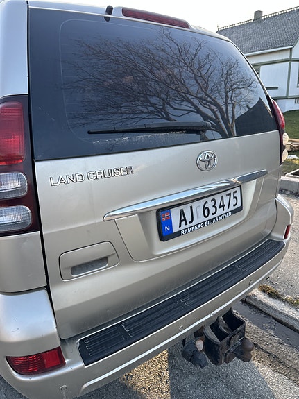 Toyota Land Cruiser 8 of 19