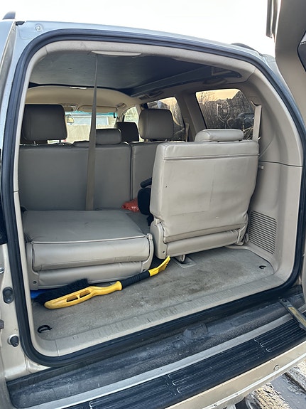 Toyota Land Cruiser 10 of 19