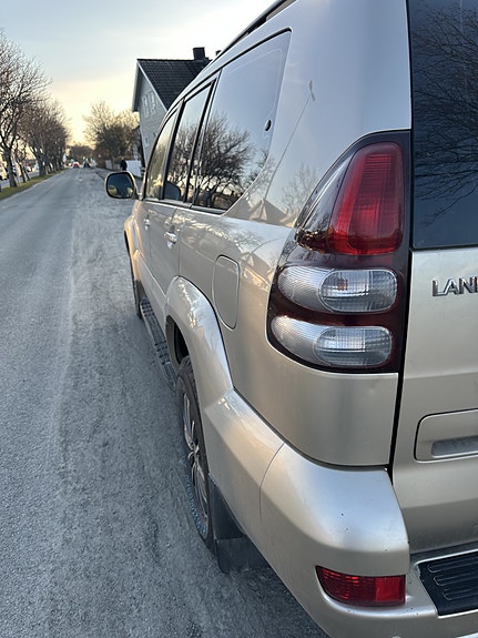 Toyota Land Cruiser 18 of 19