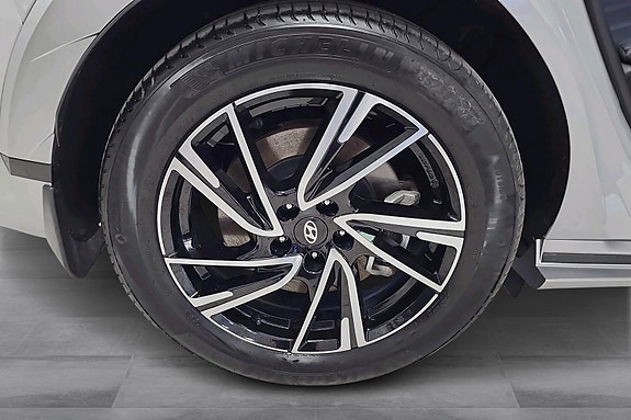 Hyundai Ioniq 5 24 of 25