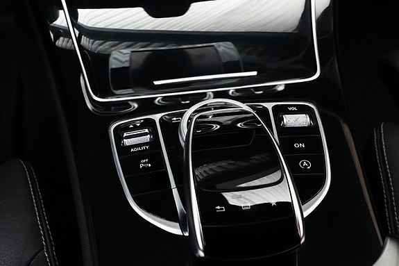 Mercedes-Benz C180 17 of 22