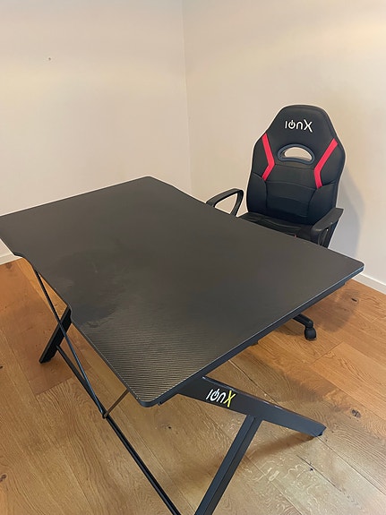 Gaming bord og stol