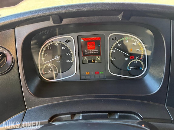 Mercedes-Benz ATEGO 30 of 30